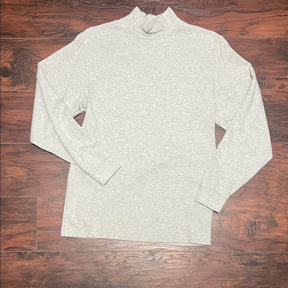 Chic Gray Turtleneck Top
